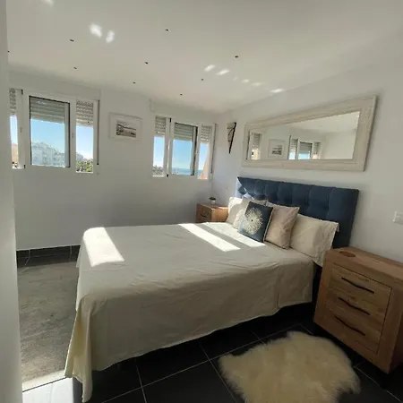 Seaside View Apartment Estepona Exterior photo